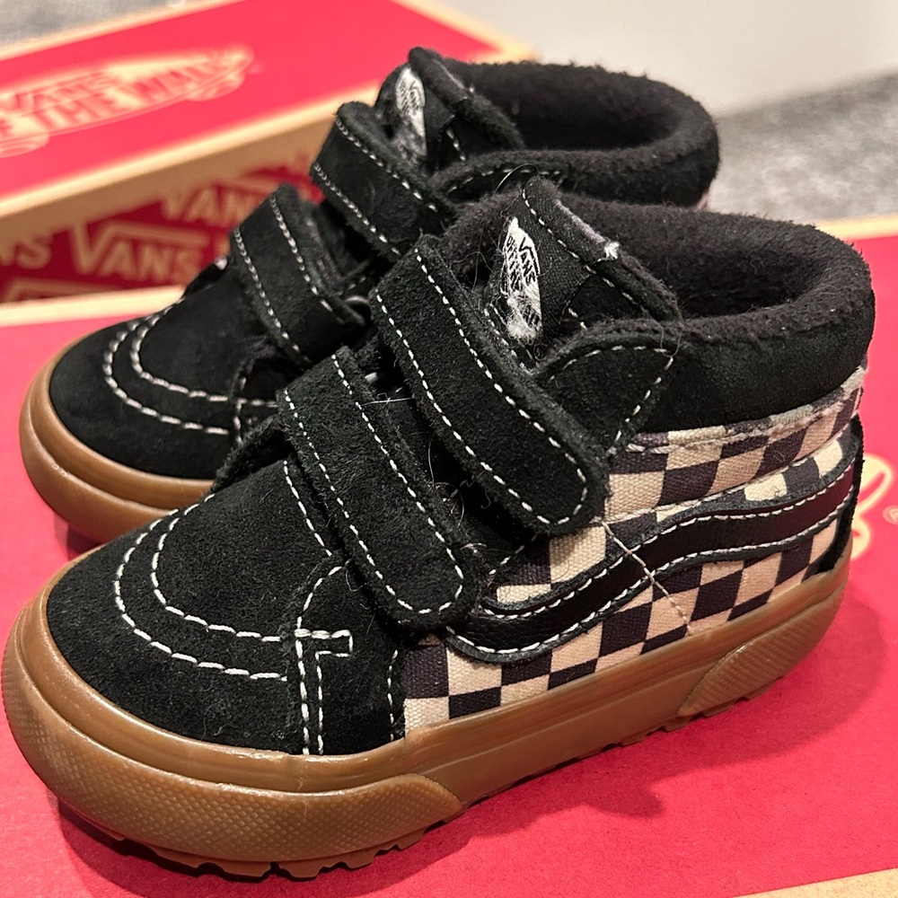 Toddler size 5 Vans Sk8-Mid Reissue V Shoes